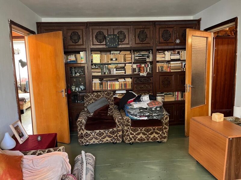 Drumul Taberei- Lovinescu- Vanzare 3 camere,1/4, semidec liber, de renovat